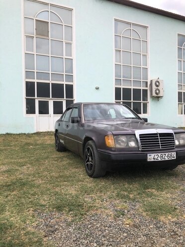 Mercedes E 250 1992, 400,000 km - 2.5 л - Masallı