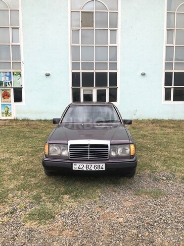 Mercedes E 250 1992, 400,000 km - 2.5 л - Masallı