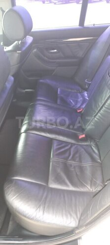 BMW 525-8