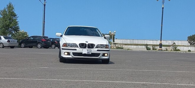 BMW 525-11