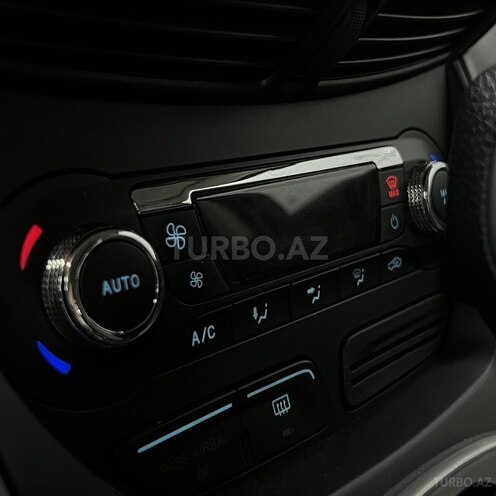 Ford Escape 2013, 215,000 km - 1.6 l - Sumqayıt