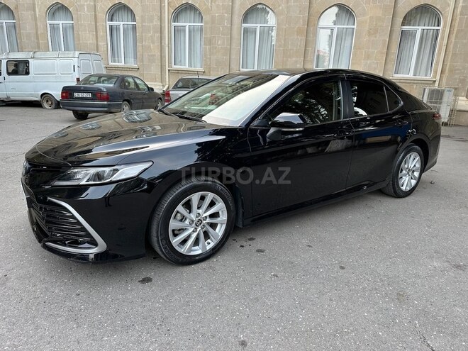 Toyota Camry-5