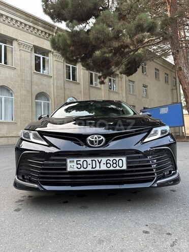 Toyota Camry-18