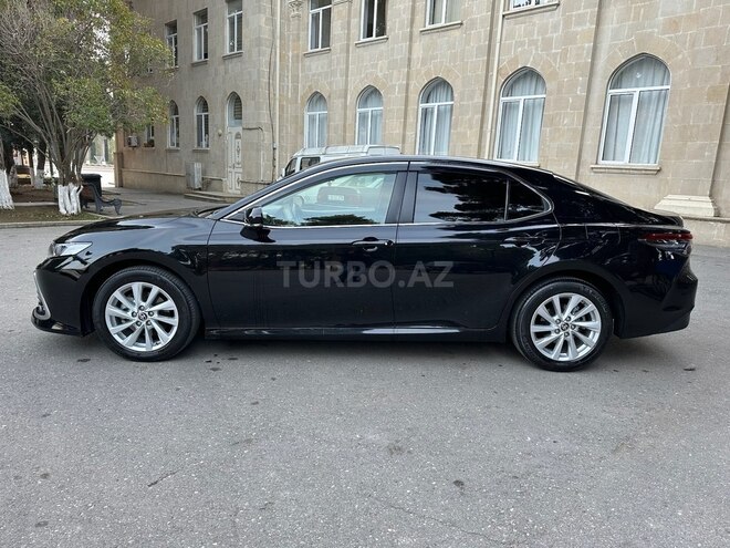 Toyota Camry-6