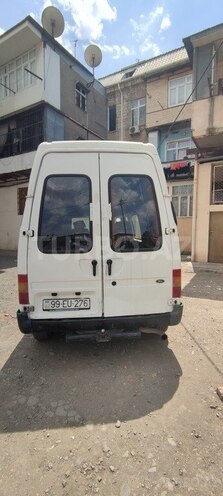 Ford Transit-9