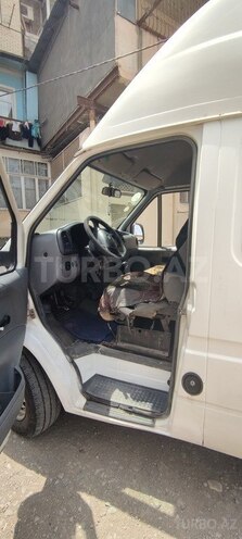 Ford Transit-6