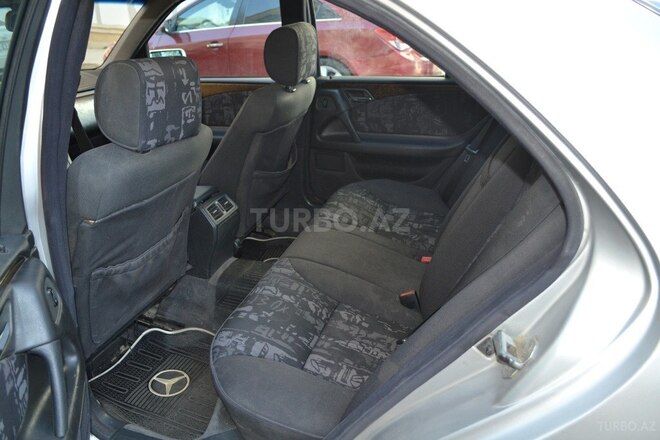 Mercedes E 220 d 1998, 620,000 km - 2.2 l - Bakı