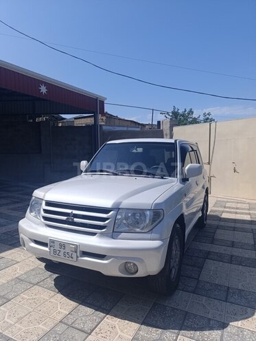 Mitsubishi Pajero io 2003, 237,377 km - 2.0 l - Bakı
