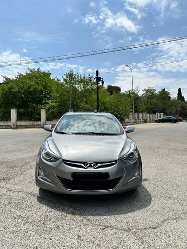 Hyundai Elantra 2015, 135,185 km - 1.8 л - Bakı