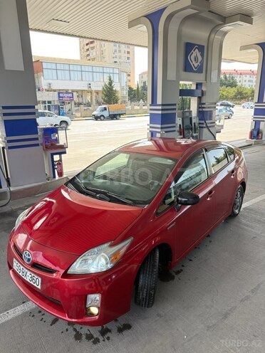 Toyota Prius-2