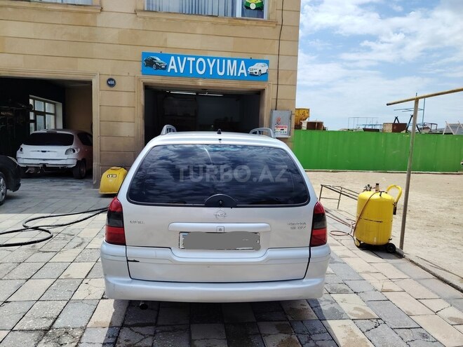 Opel Vectra-6