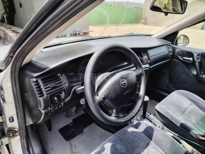 Opel Vectra-3