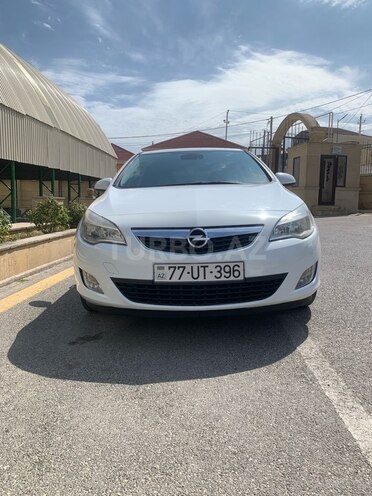 Opel Astra 2011, 240,000 km - 1.3 l - Bakı