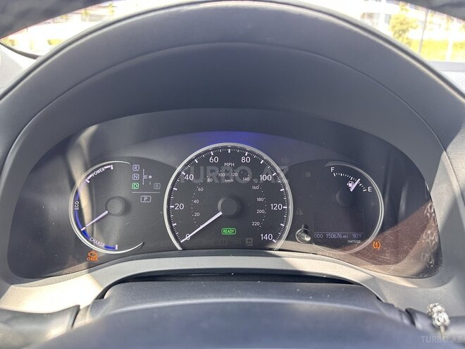 Lexus CT 200h-9