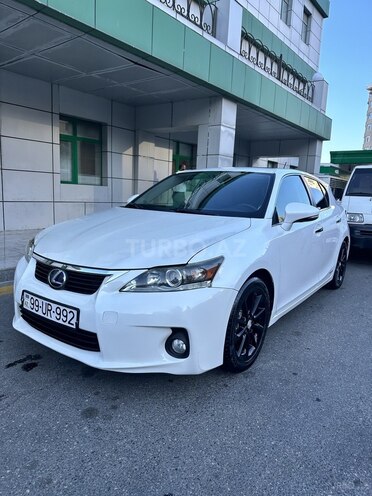 Lexus CT 200h-17
