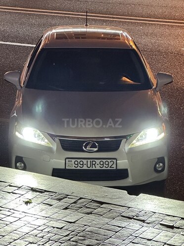Lexus CT 200h-14