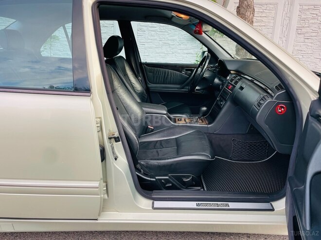 Mercedes E 240 2000, 249,248 km - 2.6 l - Bakı