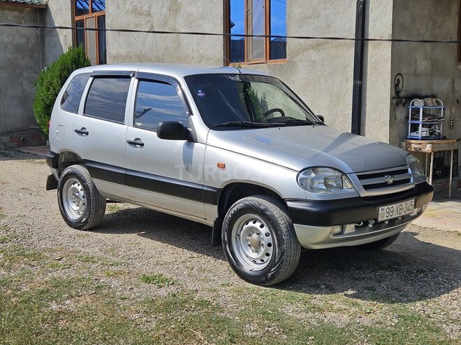 Chevrolet Niva 2006, 97,382 km - 1.7 l - Tovuz
