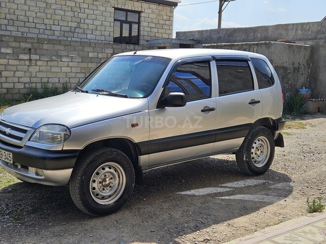 Chevrolet Niva 2006, 97,382 km - 1.7 l - Tovuz