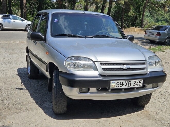 Chevrolet Niva 2006, 97,382 km - 1.7 l - Tovuz