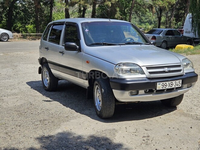 Chevrolet Niva 2006, 97,382 km - 1.7 l - Tovuz