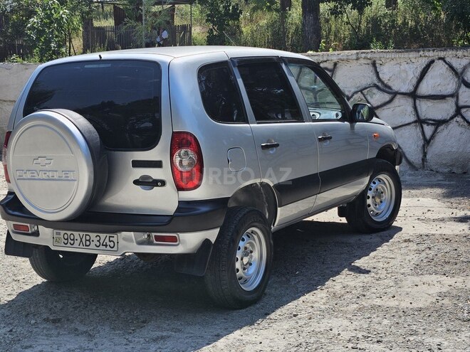 Chevrolet Niva 2006, 97,382 km - 1.7 l - Tovuz