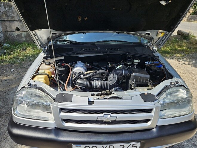 Chevrolet Niva 2006, 97,382 km - 1.7 l - Tovuz