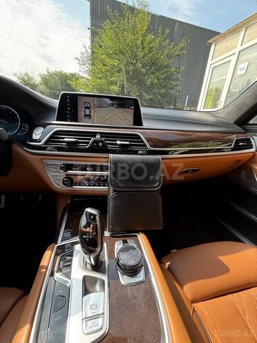 BMW 740 2018, 105,423 km - 3.0 l - Bakı