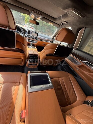 BMW 740 2018, 105,423 km - 3.0 l - Bakı