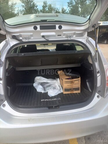 Toyota Prius C 2014, 76,000 km - 1.5 л - Bakı