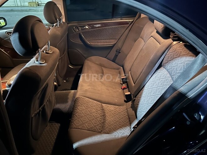 Mercedes C 200 2000, 293,000 km - 2.0 l - Bakı