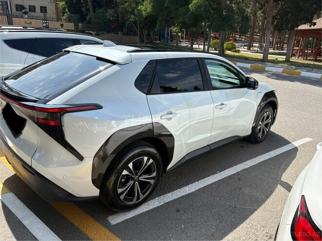 Toyota bZ4X 2022, 35,000 km - 0.0 l - Bakı