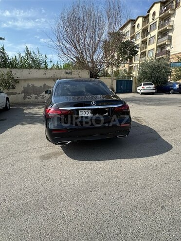 Mercedes E 300 de-11