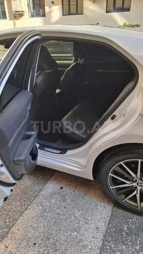 Toyota Camry-5