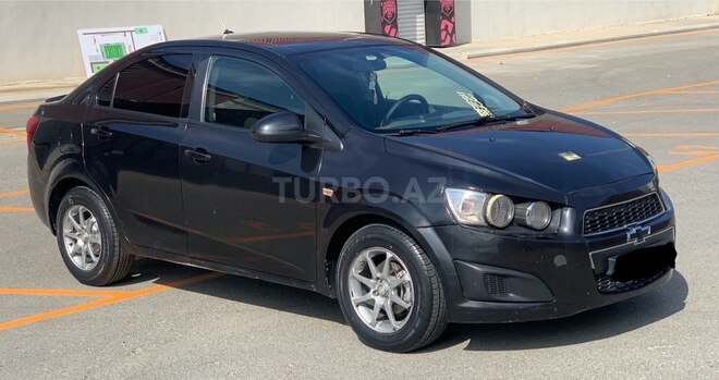 Chevrolet Aveo-11