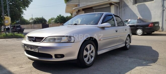 Opel Vectra 2000, 200,000 km - 2.0 l - Qazax