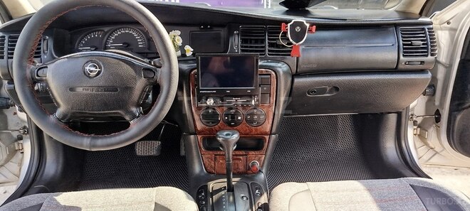 Opel Vectra 2000, 200,000 km - 2.0 l - Qazax