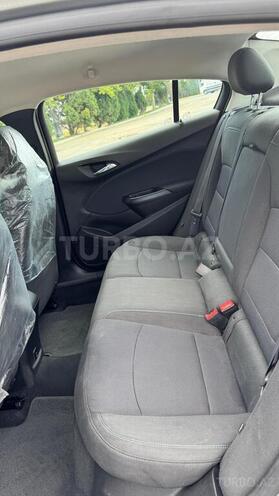 Chevrolet Cruze-10