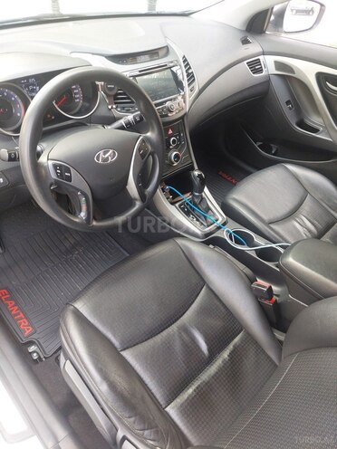 Hyundai Avante 2015, 74,400 km - 1.6 л - Bakı