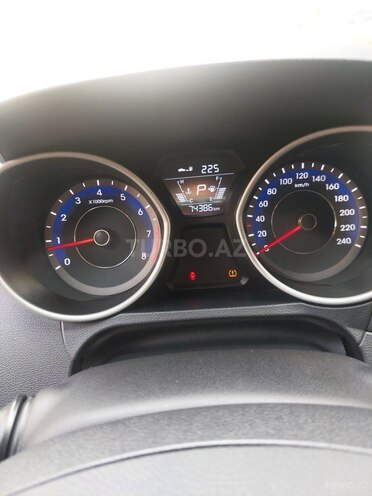 Hyundai Avante 2015, 74,400 km - 1.6 л - Bakı