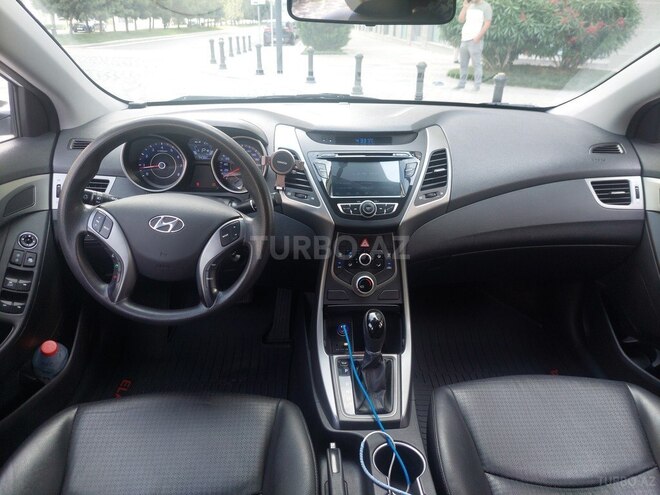 Hyundai Avante 2015, 74,400 km - 1.6 л - Bakı