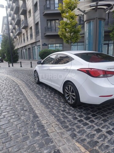 Hyundai Avante 2015, 74,400 km - 1.6 л - Bakı