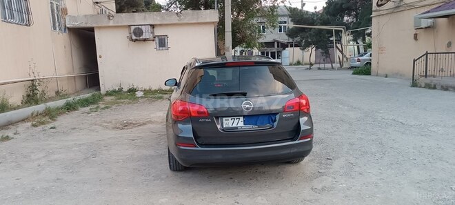 Opel Astra 2011, 238,156 km - 1.3 l - Bakı