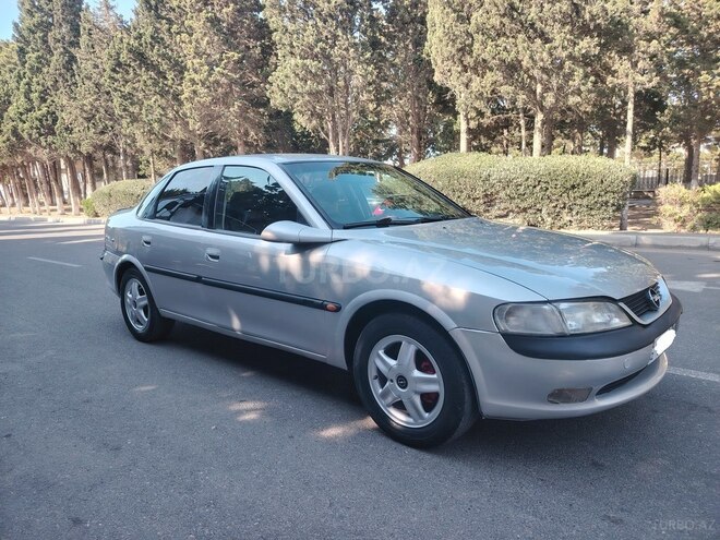 Opel Vectra 1996, 227,000 km - 1.8 l - Sumqayıt