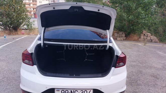 Hyundai Elantra 2020, 95,000 km - 1.6 l - Bakı