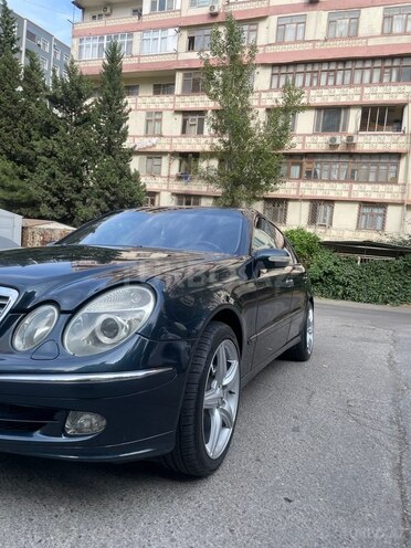 Mercedes E 320 2002, 190,000 km - 3.2 l - Bakı