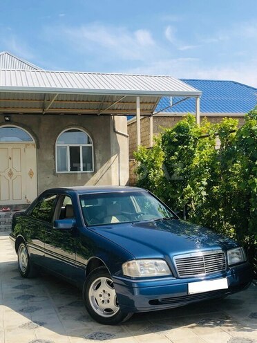 Mercedes C 220 1994, 236,000 km - 2.2 l - Bakı