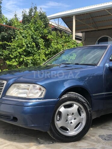 Mercedes C 220 1994, 236,000 km - 2.2 l - Bakı