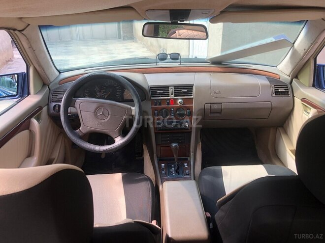 Mercedes C 220 1994, 236,000 km - 2.2 l - Bakı