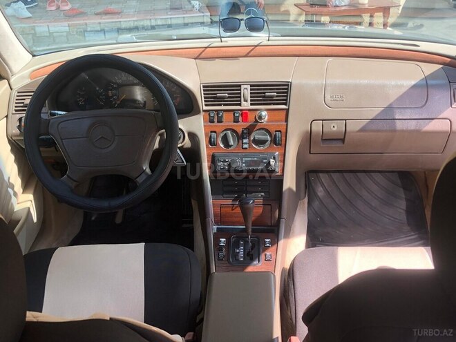 Mercedes C 220 1994, 236,000 km - 2.2 l - Bakı